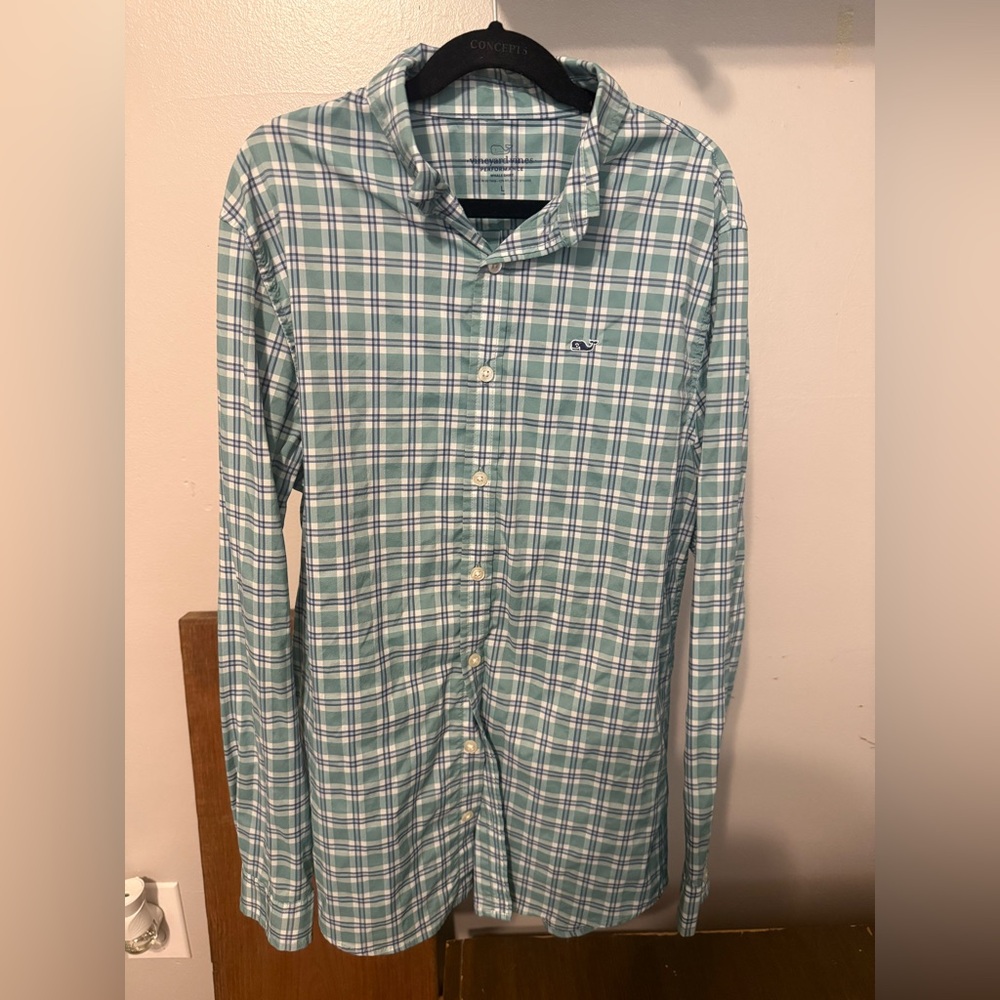 Vineyard Vines Youth Performance Button Down Shirt Boys size Large